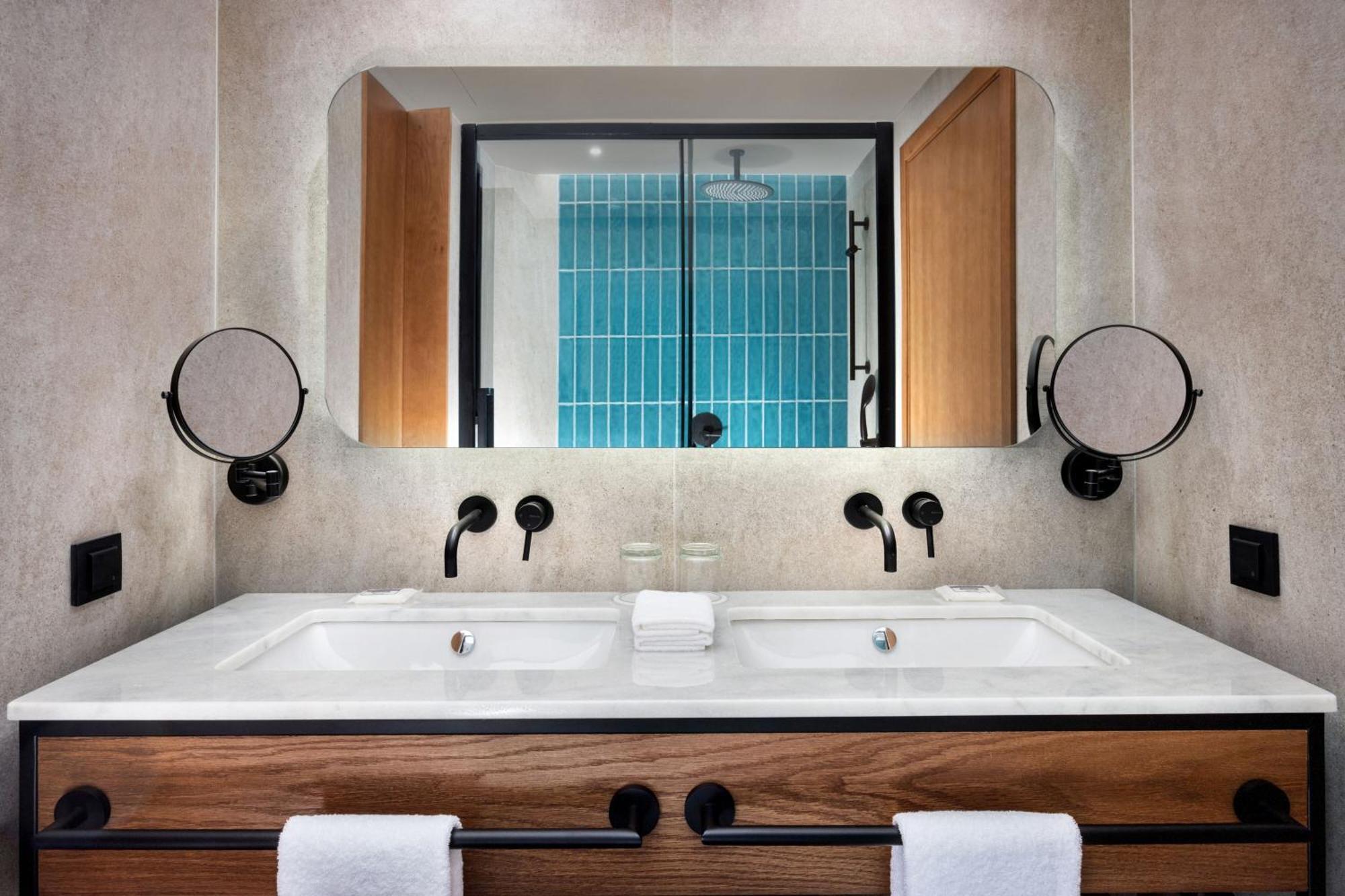 Four Points By Sheraton Matosinhos Matosinhos  Exteriör bild